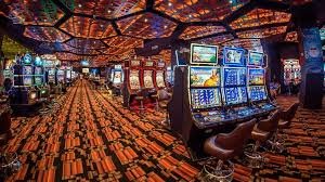 7276 apk Crash game interface showing live multiplier graph and cash out button